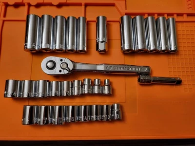 New Craftsman 30pc 3/8" SAE/ MM 6pt ratchet wrench socket set Deep & Standard  - Image 1 of 4