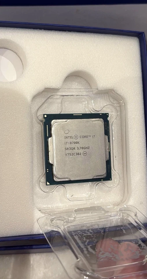 Intel Core i7 8700k 3.70GHz - Image 1 of 1