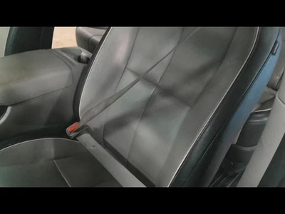 Used Front Left Seat Belt Front fits: 2019 Kia Sedona driver retractor Front Lef Foto 1 de 4