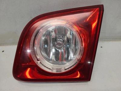 Luz trasera derecha para pasajero Chevrolet Malibu 2009-12 - montada en la tapa Foto 1 de 4