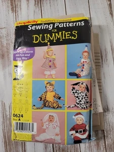 Simplicity 0624 Toddlers’ Costume Sewing Pattern – Includes Santa Outfit (Uncut) - Picture 1 of 3