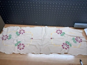 Vintage Embroidered Linen Table Runner 36 X 13 Flowers - Picture 1 of 9