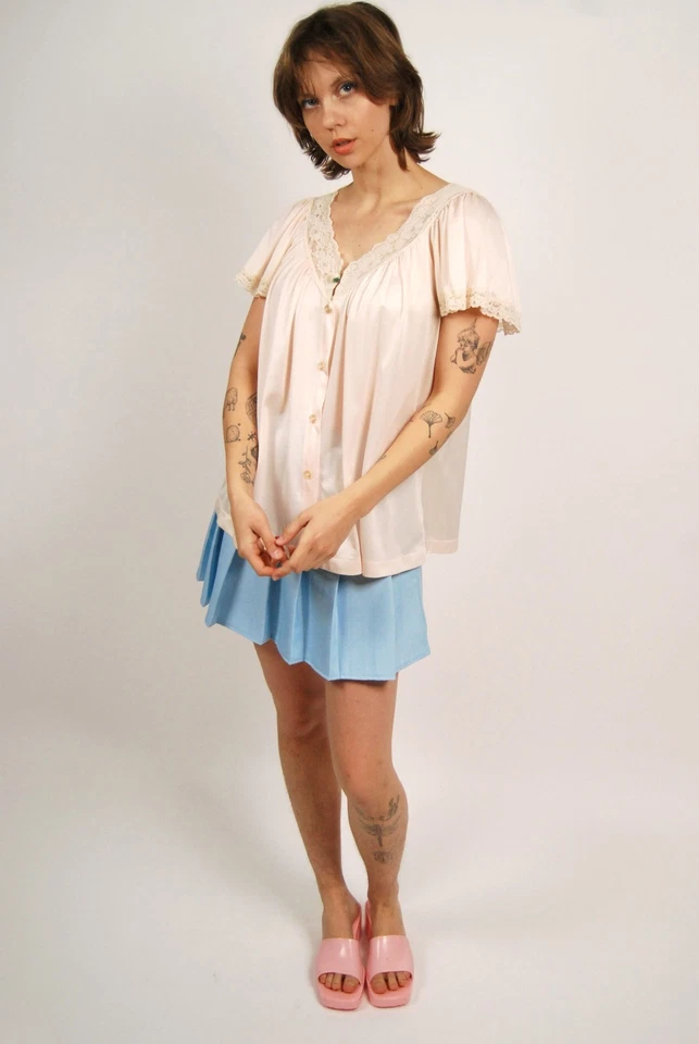 Ropa de dormir vintage rosa medio abotonada años 80 (M) coqueta delicada casa de campo Foto 1 de 4