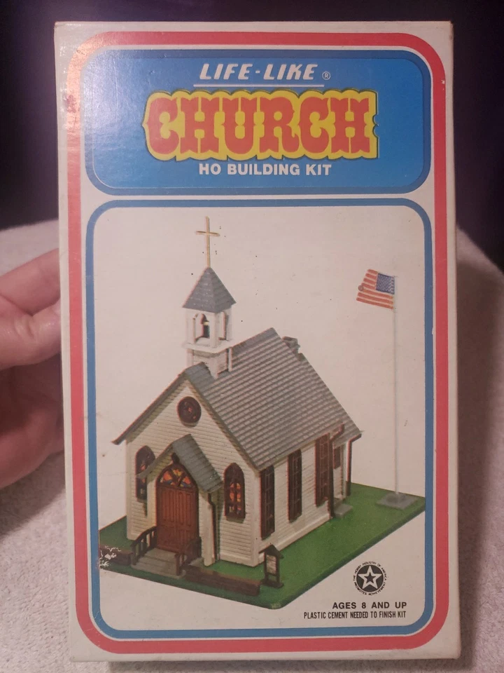 Life-Like Town Church Kit - Model Train Building - HO Scale - #1350 - For Parts - Image 1 of 4