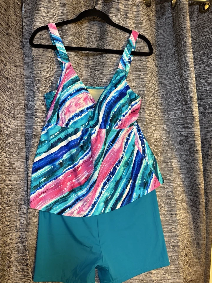 Traje de baño Kim Gravel para todos cuello redondo Tankini bicicleta pantalones cortos arco iris rayas talla 16 Foto 1 de 3