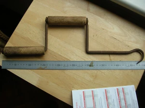 Anitique rustikal Bauernhof Seil Twister Schmiede hergestellt MENSCHENHÖHLE MUSS GRAUSAMEN HAKEN RA haben - Bild 1 von 13