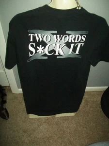 Camisa De Colección WWE D Generación X Dos Palabras Suck It GRANDE Nunca Usada SOLO Coleccionada - Imagen 1 de 3