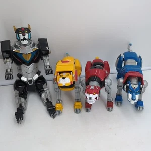 TRANSFORMERS Voltron Legendary Defender 16" Combiner 4 Lions 2017 Incomplete - Picture 1 of 19