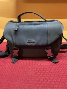 Nikon Deluxe Digital SLR Camera Case Black- Handle on Top, and Buckle 12” Wide - Picture 1 of 9