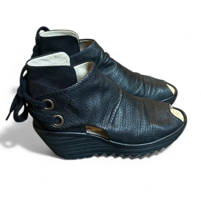 Sandalias de cuña Fly London Yema de cuero para mujer 37 (6,5-7) negras Foto 1 de 4