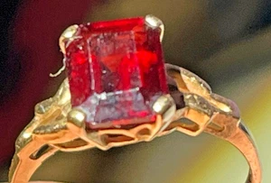 ❤️ 10K Solid Yellow Gold Solitaire Ruby RING, Stamped DK, 2.3g, Size 7 3/4 - Picture 1 of 13