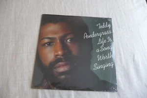 TEDDY PENDERGRASS LP LIFE IS A SONG WORTH SINGING . SEALED COPY - Imagen 1 de 6