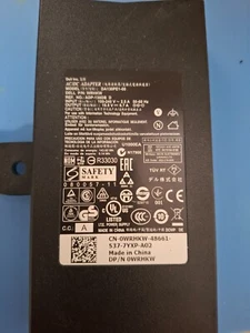 Original Dell 130-Watt NoteBook Adapter Charger - Picture 1 of 3