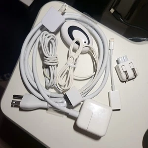 Lote de cables Apple incluye Lightning, 30 pines, adaptador de 12 vatios y más... - Imagen 1 de 1