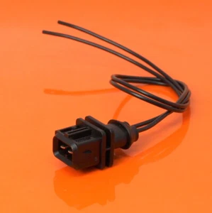 Genuine Bosch 2 Way Pre Wired Pigtail Male Plug Electrical Connector 30cm Leads - Picture 1 of 4