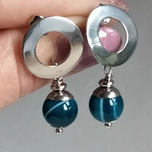Blue onyx Earrings - Picture 1 of 2