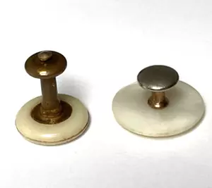 Vintage collar studs mid 20th century Split pin mechanism good working order ht - Picture 1 of 3