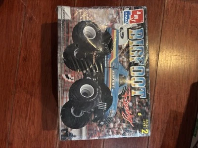 Monster Truck AMT 'Bigfoot Racing'.  1/25. #8149. Foto 1 de 2