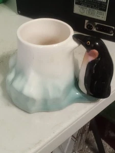 Blumenvase Pinguin Henkel Keramik - Bild 1 von 3