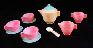 Juego de té Fisher Price 1982 vintage rosa azul platos tazas florales cuchara crema azúcar - Imagen 1 de 16