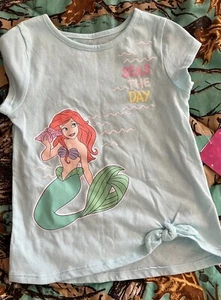 🐠🐠Disney’s Little Mermaid ‘Seas The Day’ Little Girls Shirt 5T🐟🐟 - Picture 1 of 4