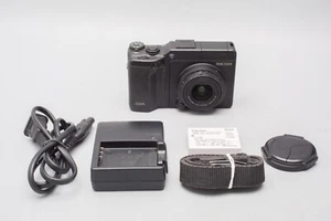 Ricoh GXR S10 Digital Compact Camera w/ Ricoh 5.1-15.3mm f2.5-4.4 VC Lens * JP - Picture 1 of 11