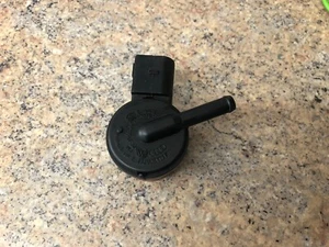 VW GOLF MK4 BORA LEON OCTAVIA AUDI SAGEM PURGE VALVE VACUUM VALVE 1J0906517F - Picture 1 of 3