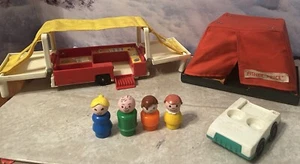 VTG Fisher Price Little People CAMPER, TENT, CAR & FIGURES - Picture 1 of 12