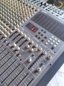 MIXER ANALOGICO MIXER Tascam M 2524 PERFETTO REVISIONATO IN TUTTO - Foto 1 di 9