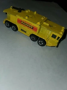 Vintage Hot Wheels 1979 Airport Rescue Fire Dept. LKW - Malaysia  - Bild 1 von 4
