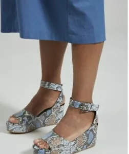 Rachel Comey Sandals Patent Leather 8 Blue Animal Print Wedge Heels Platform  - Picture 1 of 8