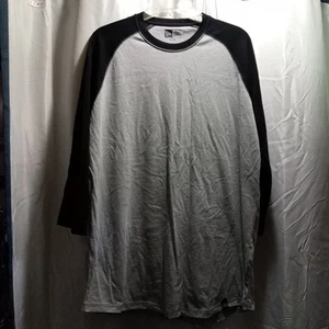 New Era Quarter Sleeve Black And Gray T Shirt Size Large - Picture 1 of 4