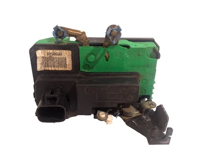 Volvo XC70 2004 Left  front door lock  8650548 OEM - Image 1 of 2