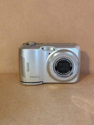 Kodak EasyShare C195 14.0MP Digital Camera - Silver - TESTED WORKS - Image 1 of 4