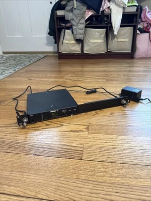 Shure UC4-UA 782-806MHz Half Rack Wireless Microphone Receiver w/ Antennas - Image 1 of 4
