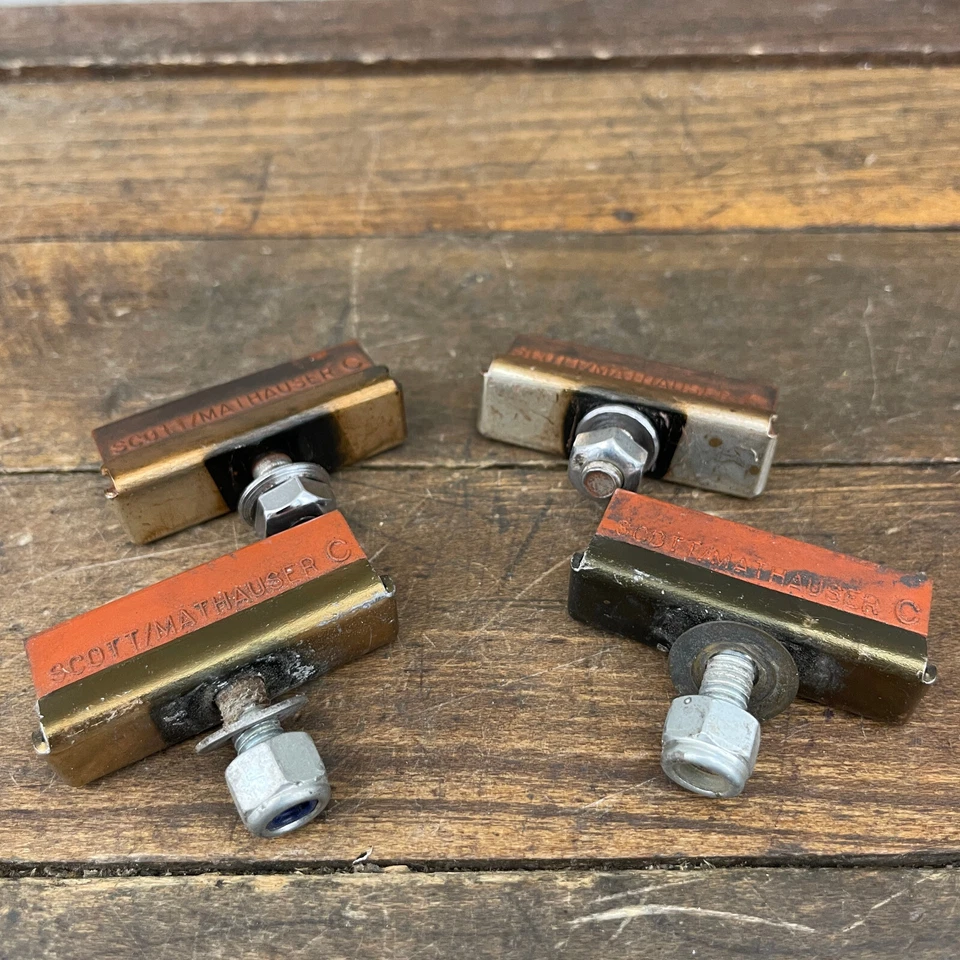 Juego de 4 pastillas de freno vintage Scott Mathauser C zapatos Old School BMX carretera salmón Foto 1 de 4