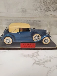 Vintage Models of Yesteryear. 1930 Packard Victoria. Y-15. In A Glass Case Blue - Picture 1 of 6