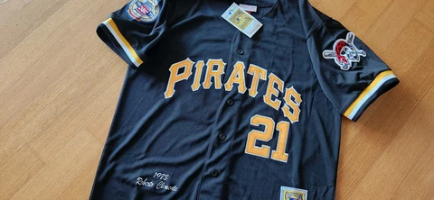 Roberto Clemente #21 Pittsburgh Pirates Limited Edition Patch sewn Jersey NEW BK Cover