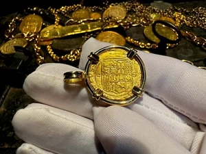 SPAIN 1 ESCUDO 1516-56 "CHARLES & JOANNA" PENDANT JEWELRY NECKLACE PIRATE GOLD C - Picture 1 of 16