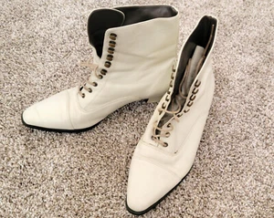 Victorian Edwardian Biege Lace Up High Top Woman’s Boots Sz 8 - Picture 1 of 3