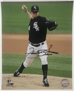 Jake Peavy Signed Autographed Glossy 8x10 Photo Chicago White Sox - Picture 1 of 1