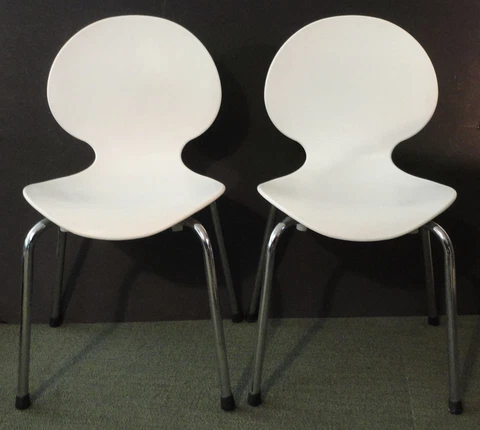 2 Modern VINTAGE White Plastic GALVANO TECNICA Children's STACKABLE CHAIRS Italy Cover