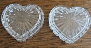 2 Vintage Schmuckschatullen/Geschirr aus geschliffenem Glas mit Deckel Herzform - Bild 1 von 4
