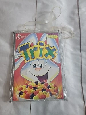 Cartera de Mano Trix The Rabbit Años 90 Caja de Cereales Vinilo Transparente de Melrose Ave Foto 1 de 4