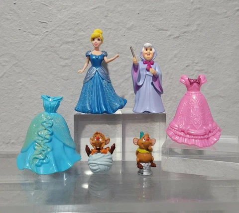 Disney Cinderella Magiclip with fairy godmother, gus and Jack pvs set Cover