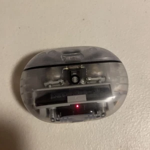 Estuche transparente y cogollos transparentes Beats by Dr. Dre Studio Buds Pro sin probar - Imagen 1 de 6