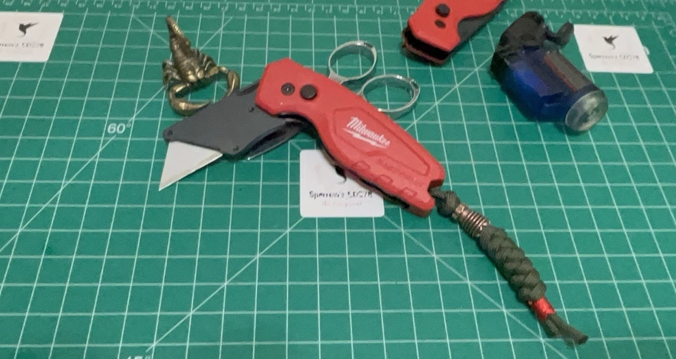 Milwaukee 48-22-1906 Fastback Compact Flip Folding Utility Knife H40