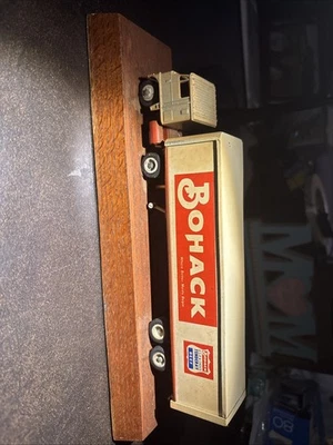 Camión de carne Bohack Foto 1 de 4