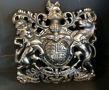 Royal Armoiries Étain Finition Argentée Métal Plaque Royal Crest Mur Cintre