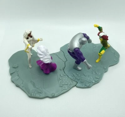 1995 X-Men Hardee's Lote de 2 Juguetes para Niños Marvel Storm Rogue Avalanche Phantazia Foto 1 de 4